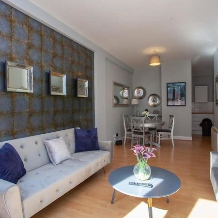 Modern And Refurbished Flat In Merchant City Glasgow Exterior foto