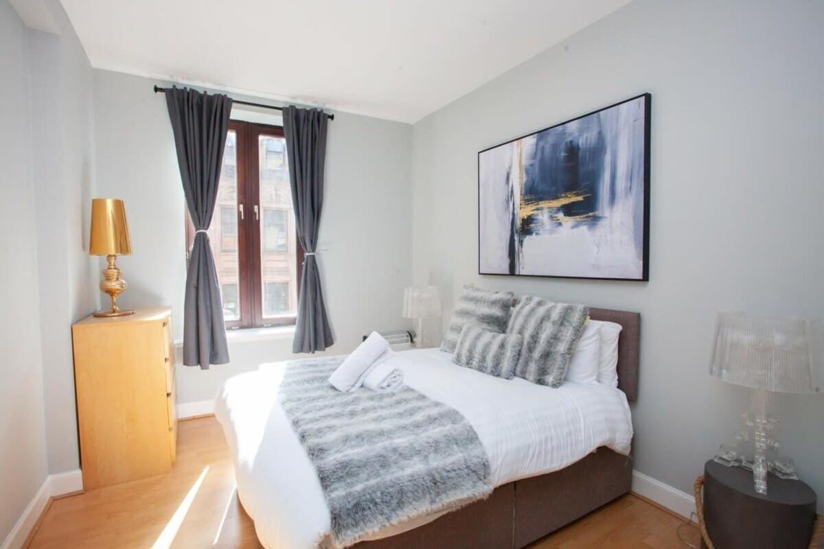 Modern And Refurbished Flat In Merchant City Glasgow Exterior foto
