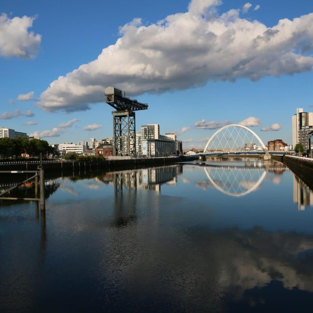 Modern And Refurbished Flat In Merchant City Glasgow Exterior foto