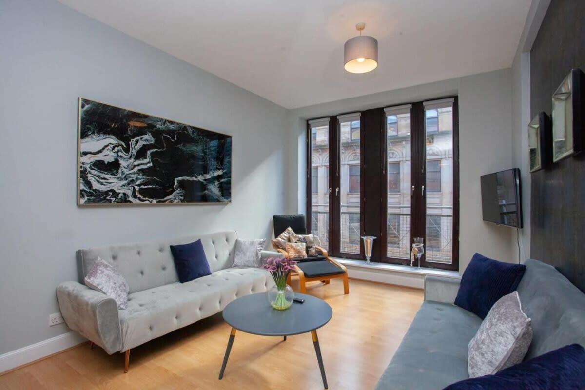 Modern And Refurbished Flat In Merchant City Glasgow Exterior foto